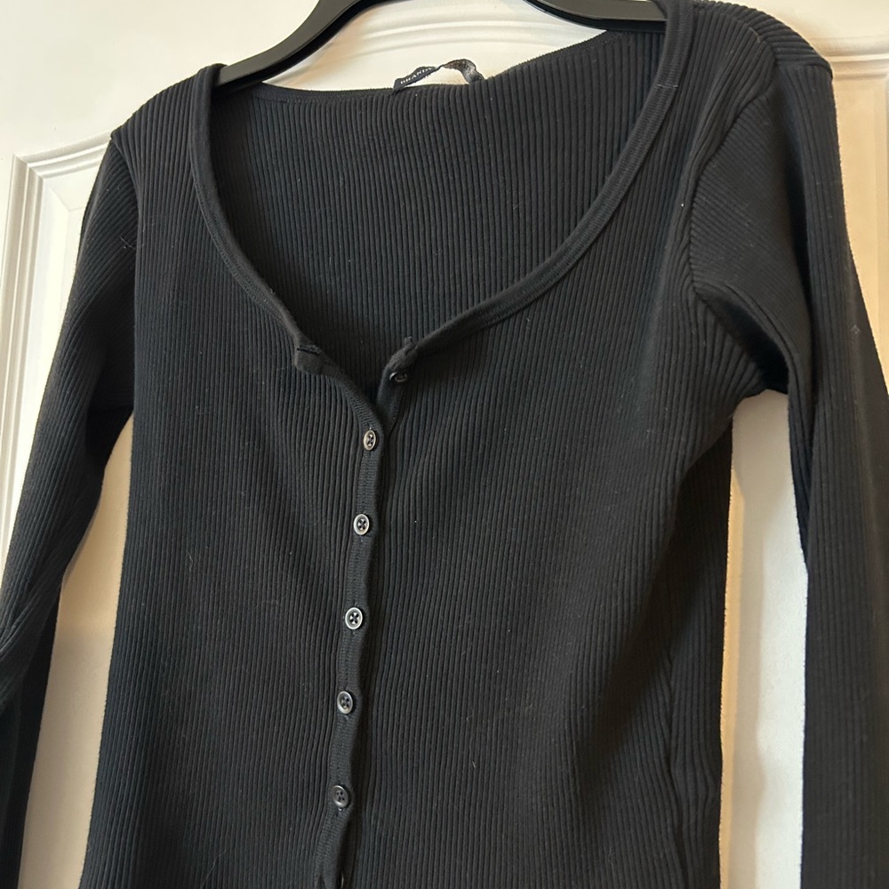 Black Ribbed Button-Up Long Sleeve Top